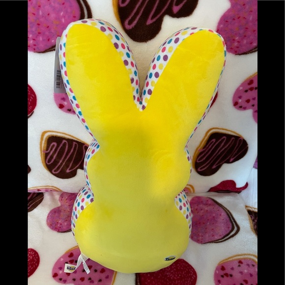 Peeps 17โ Yellow Bunny ๐ Plush - Picture 2 of 5